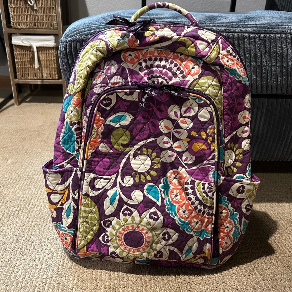 Vera Bradley backpack. Purple with flower print, great condition 🌺 🌼